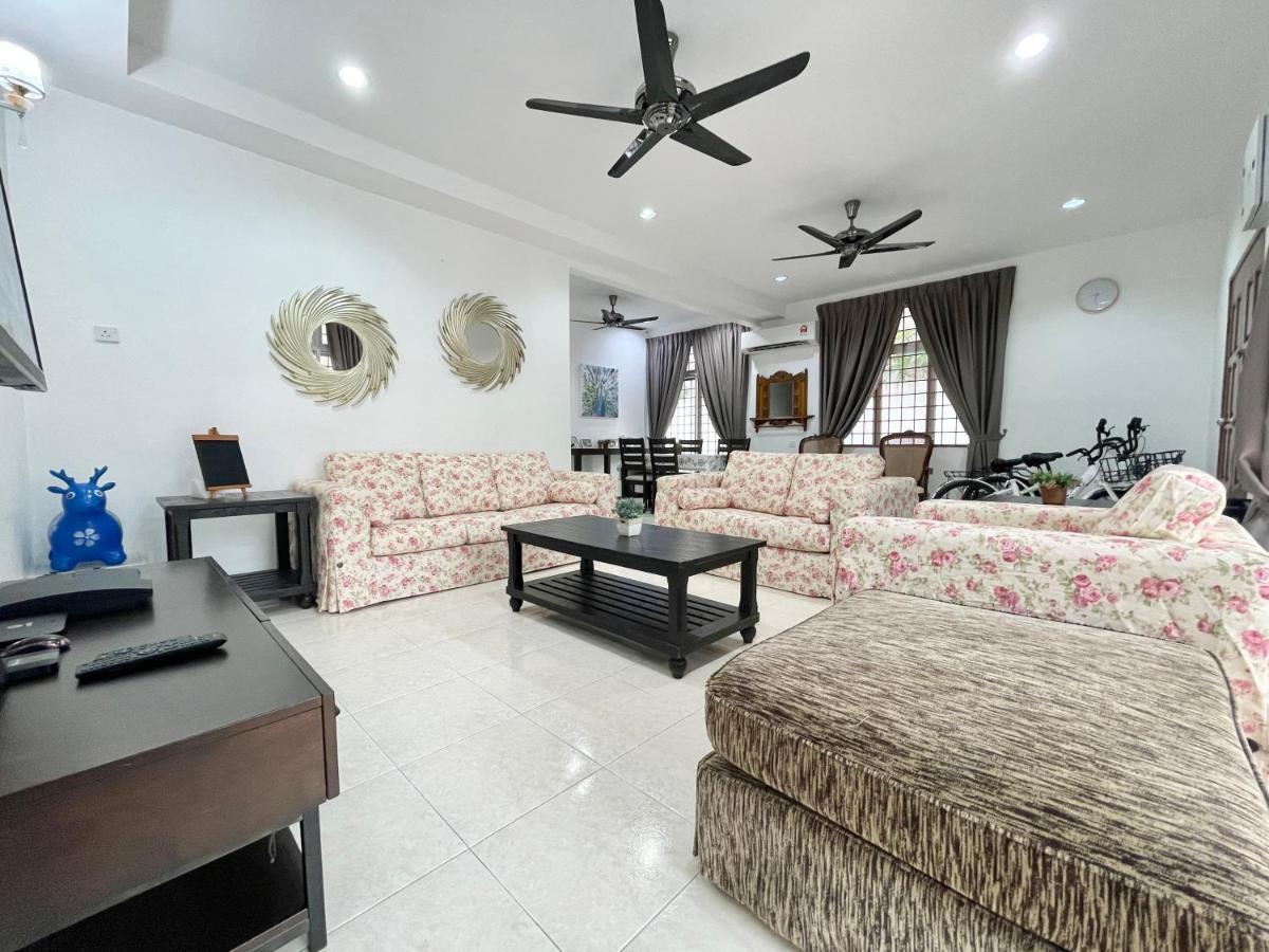 Langkawi Cozy Holiday Home At Bukit Indah By Zervin Kuah Extérieur photo